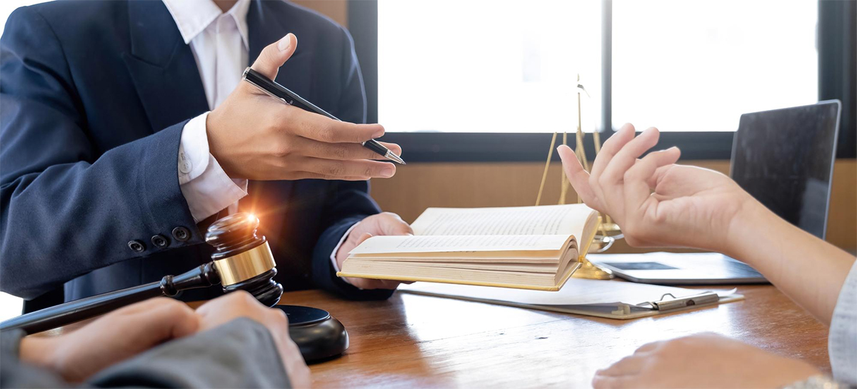 The Benefits of Hiring a Chapter 7 Lawyer in Ypsilanti​