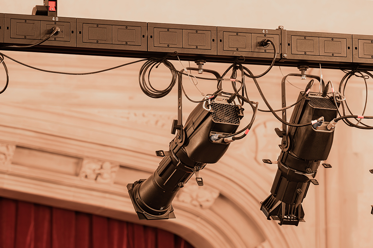 Reasons Behind Detroit's Opera House's Financial Challenges